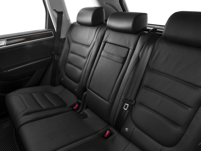 2016 Volkswagen Touareg Sport w/Technology