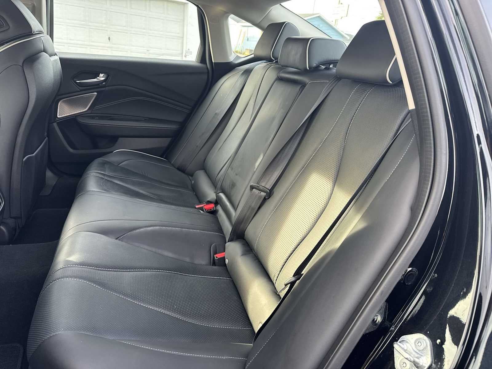 2023 Acura TLX w/Advance Package