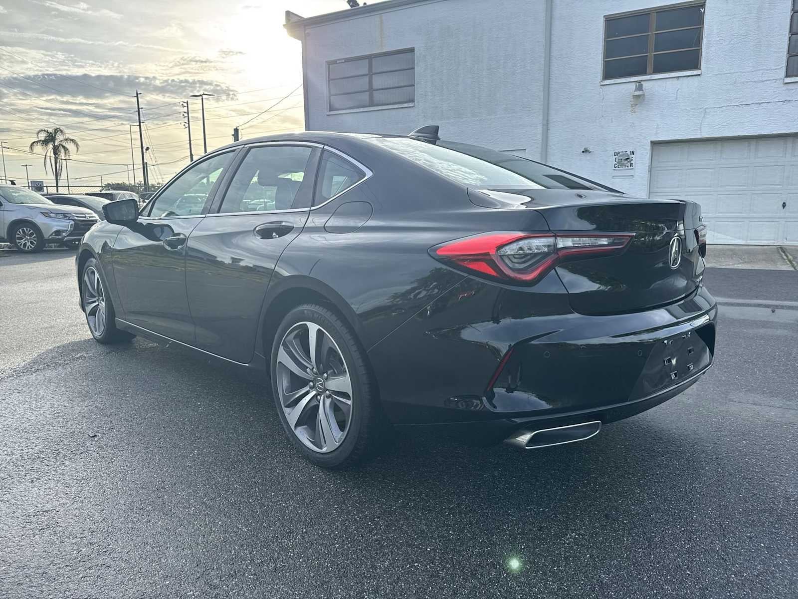 2023 Acura TLX w/Advance Package