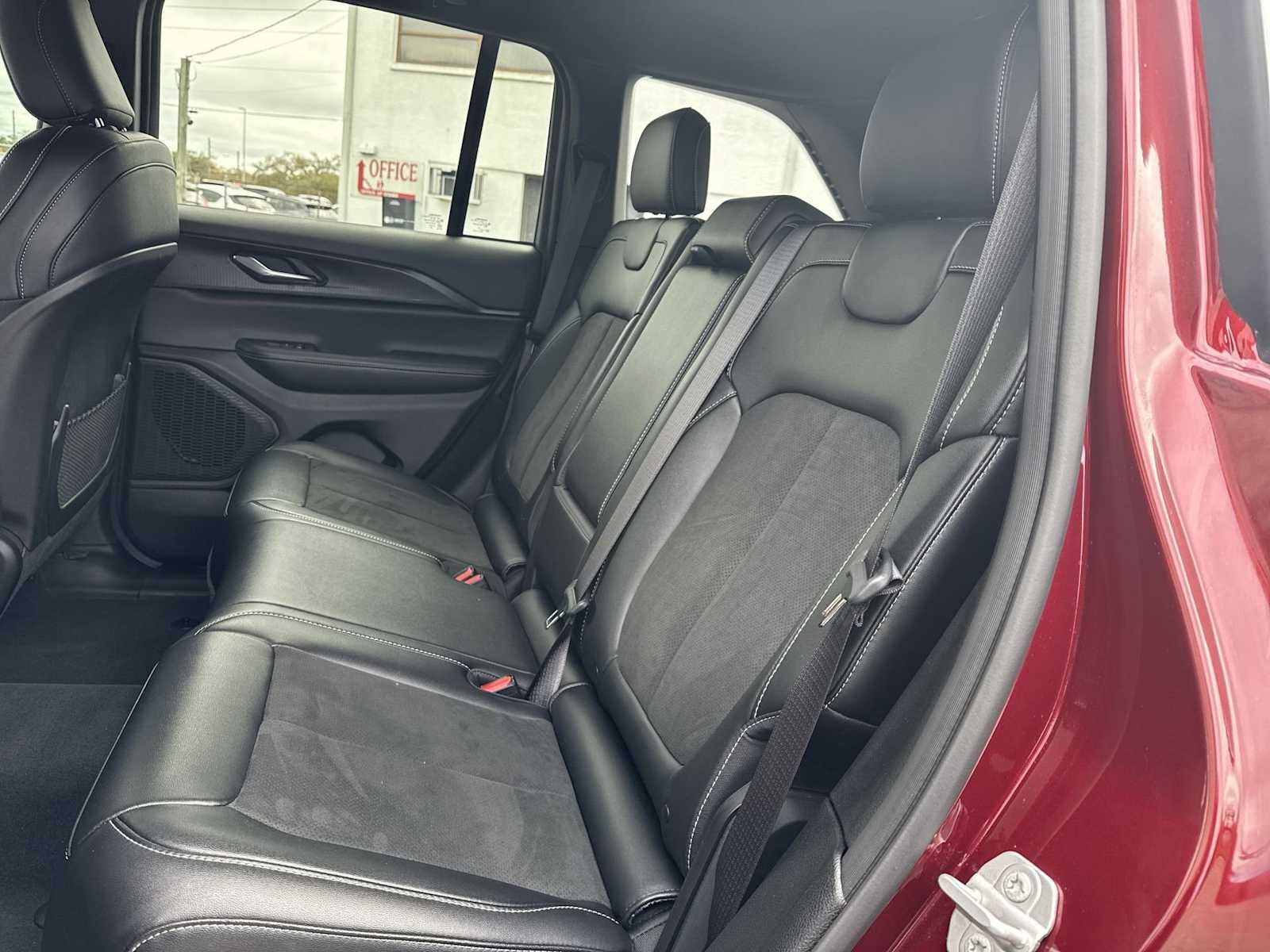 2024 Jeep Grand Cherokee Altitude X