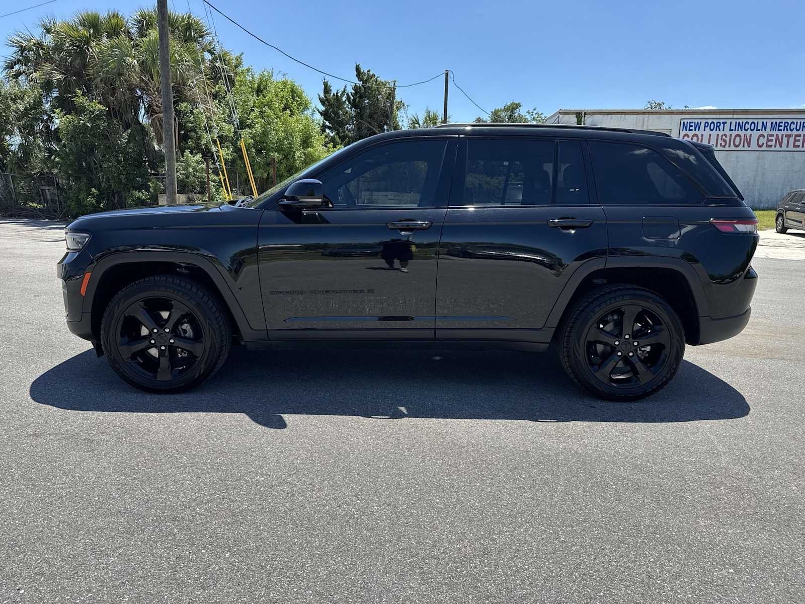 2023 Jeep Grand Cherokee Altitude