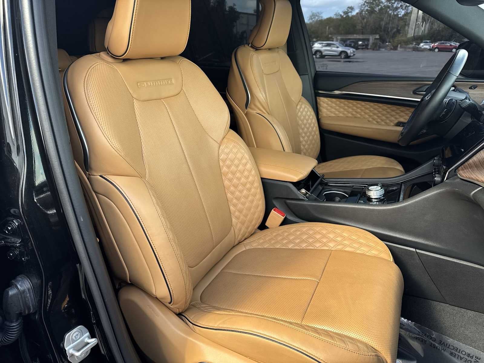 2022 Jeep Grand Cherokee Summit