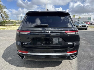 2022 Jeep Grand Cherokee Summit
