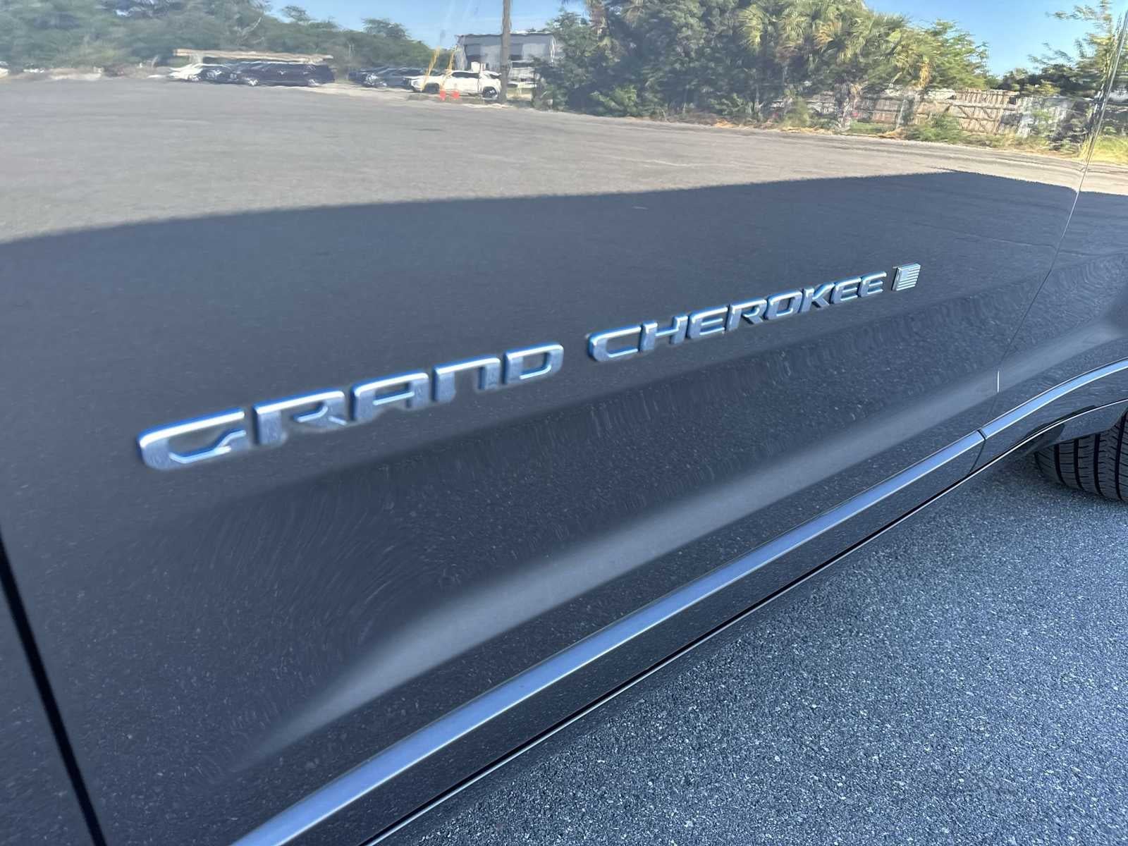 2022 Jeep Grand Cherokee 4xe Overland