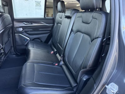 2022 Jeep Grand Cherokee 4xe Overland