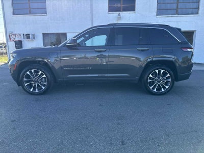 2022 Jeep Grand Cherokee 4xe Overland