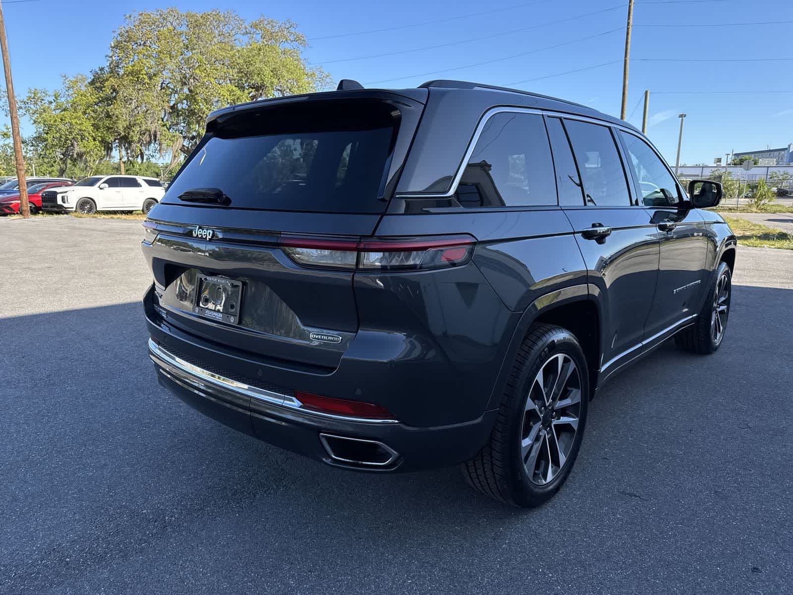 2022 Jeep Grand Cherokee 4xe Overland
