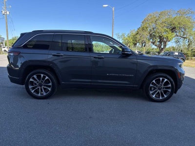 2022 Jeep Grand Cherokee 4xe Overland