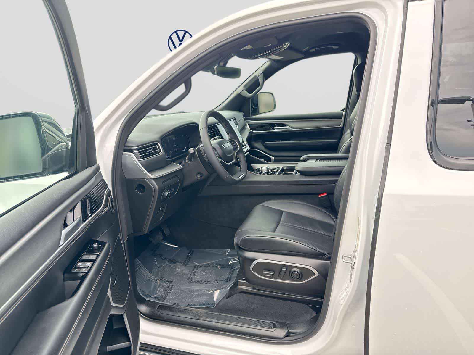 2025 Jeep Wagoneer L Series II