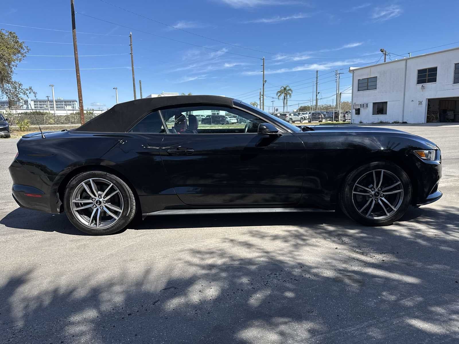 2017 Ford Mustang EcoBoost Premium