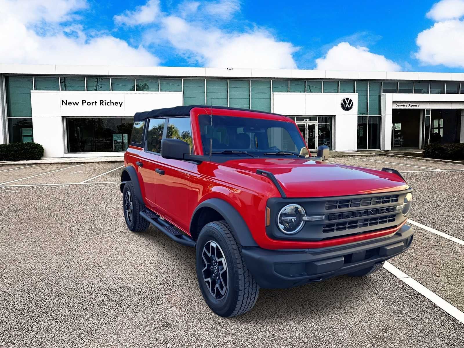 2023 Ford Bronco Base