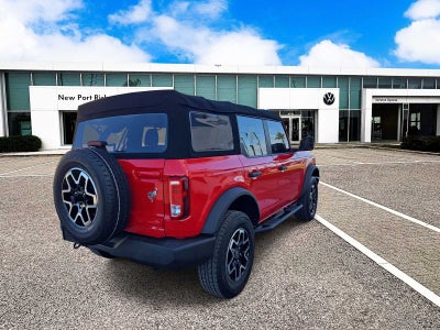 2023 Ford Bronco Base