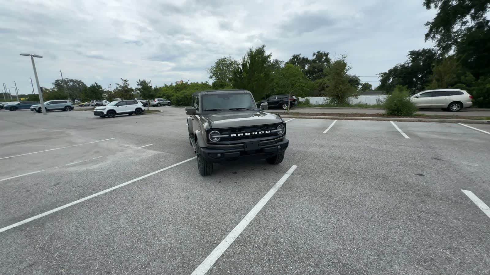 2025 Ford Bronco Outer Banks