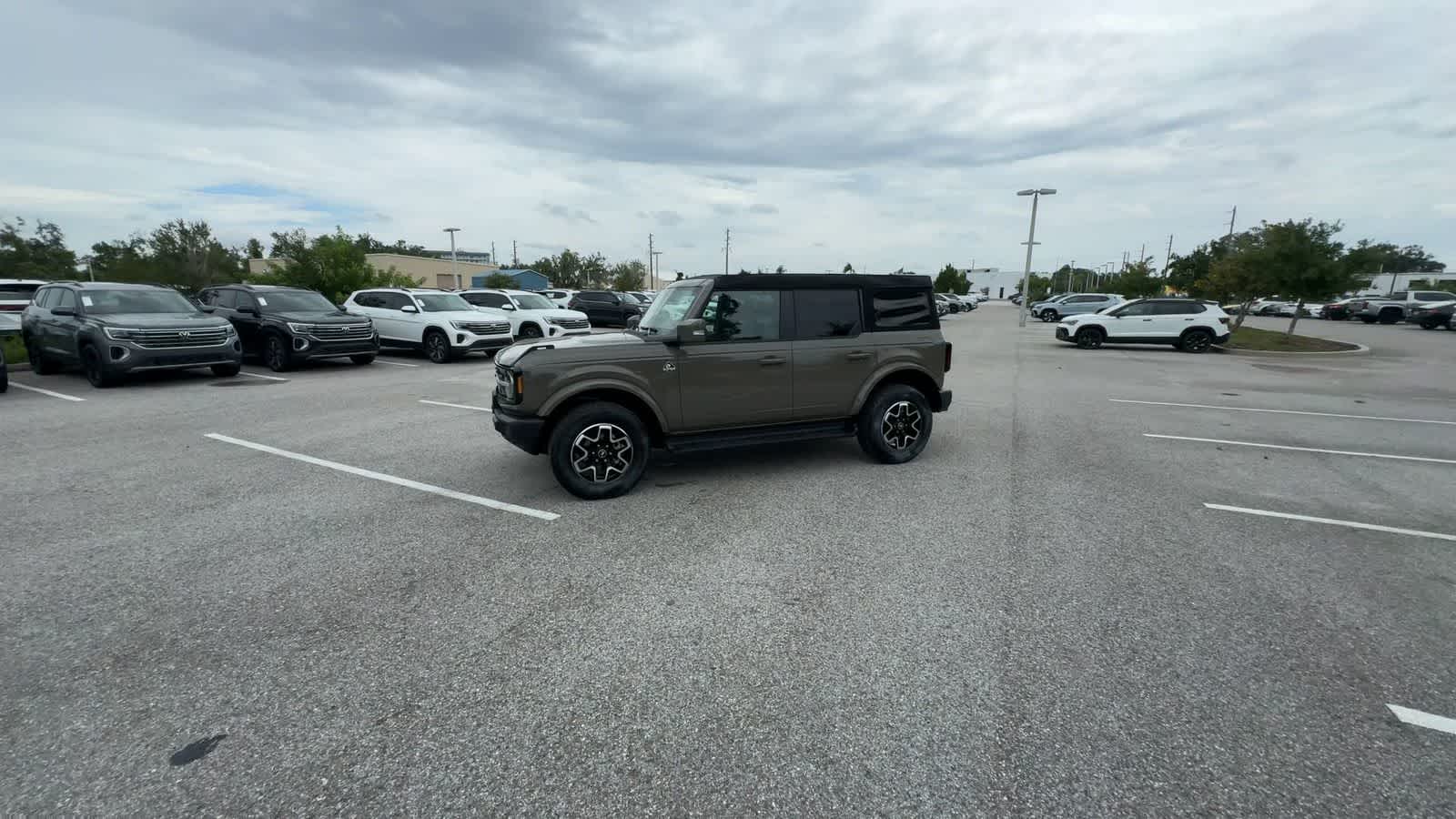 2025 Ford Bronco Outer Banks