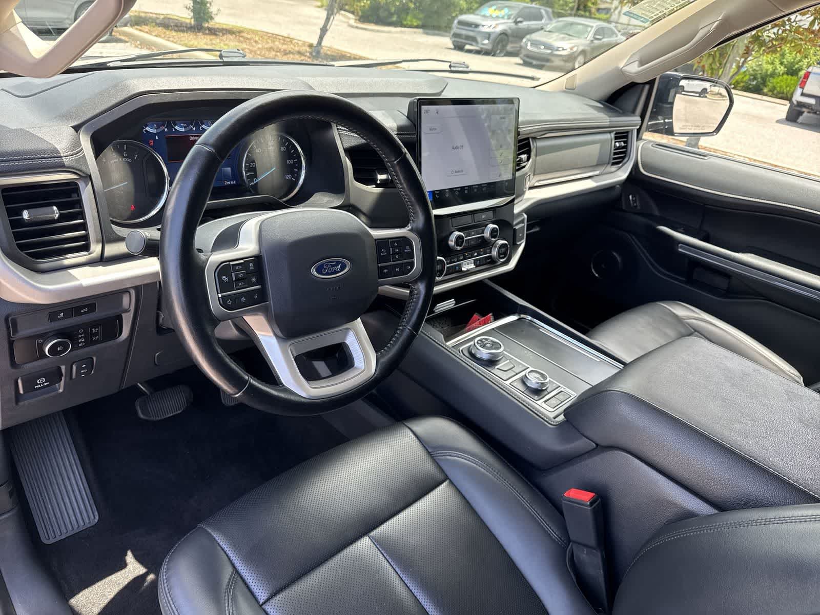 2023 Ford Expedition Max XLT
