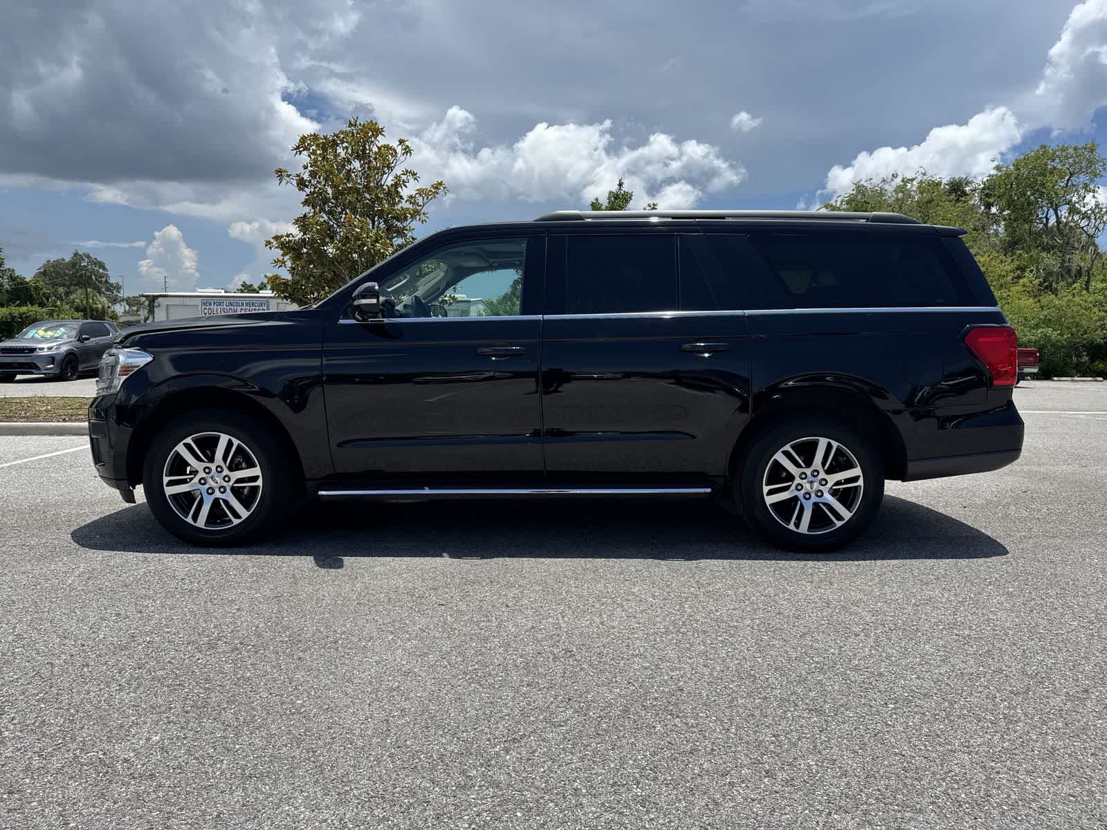 2023 Ford Expedition Max XLT