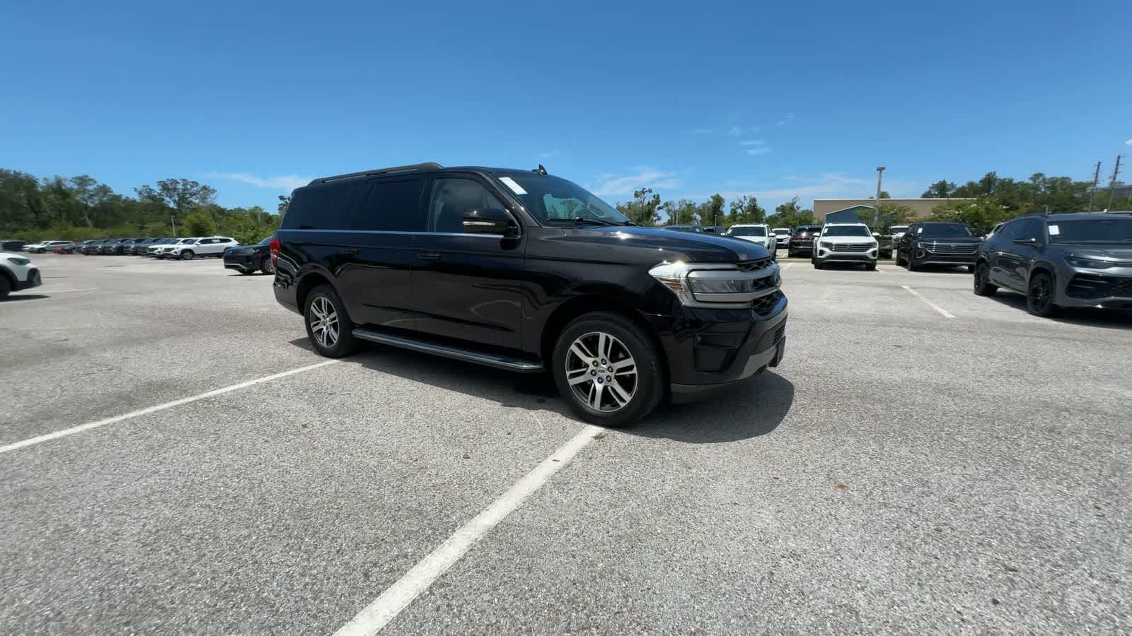 2023 Ford Expedition Max XLT