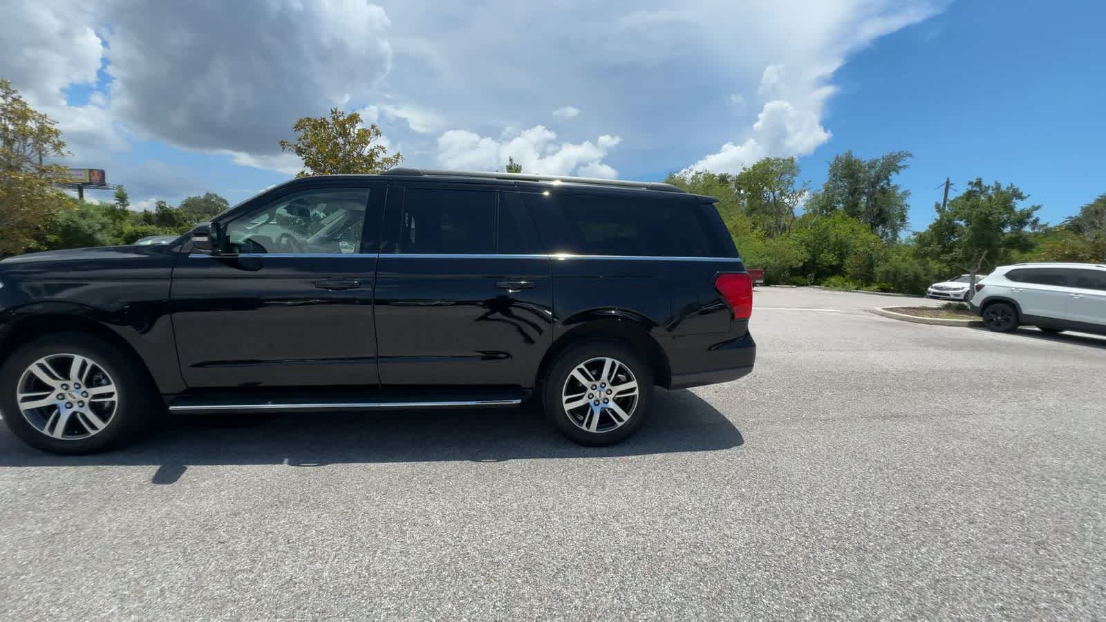 2023 Ford Expedition Max XLT