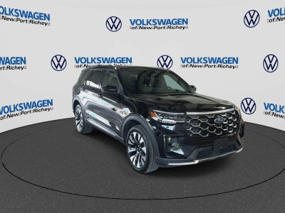 2025 Ford Explorer Platinum
