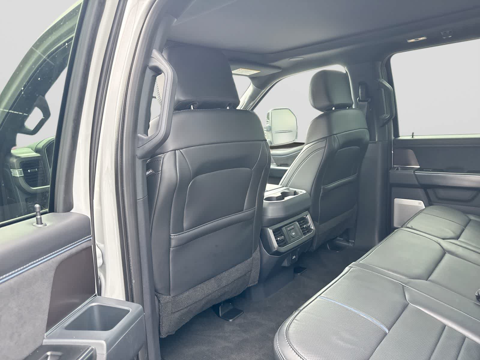 2026 Ford Super Duty F-250 SRW Platinum
