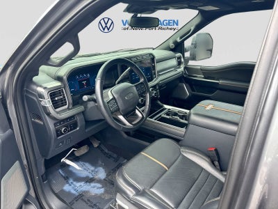 2024 Ford Super Duty F-450 Pickup Platinum