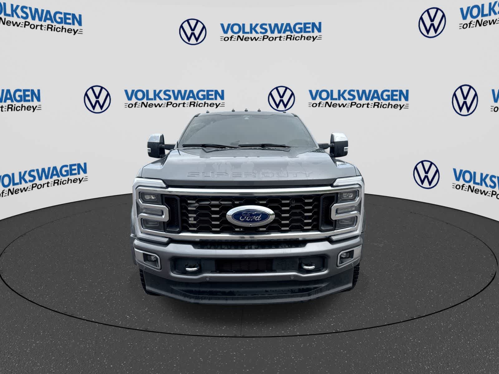 2024 Ford Super Duty F-450 Pickup Platinum