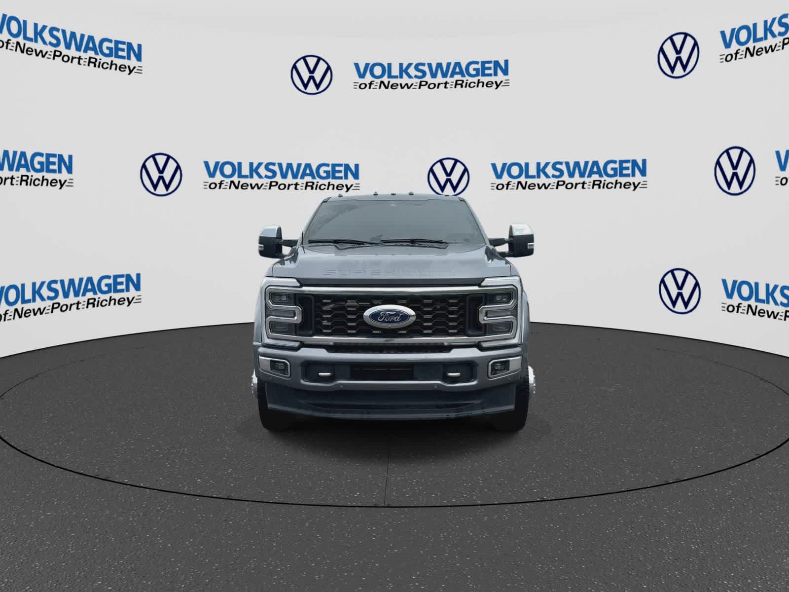 2024 Ford Super Duty F-450 Pickup Platinum