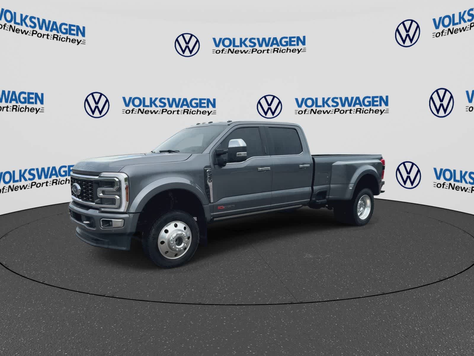 2024 Ford Super Duty F-450 Pickup Platinum