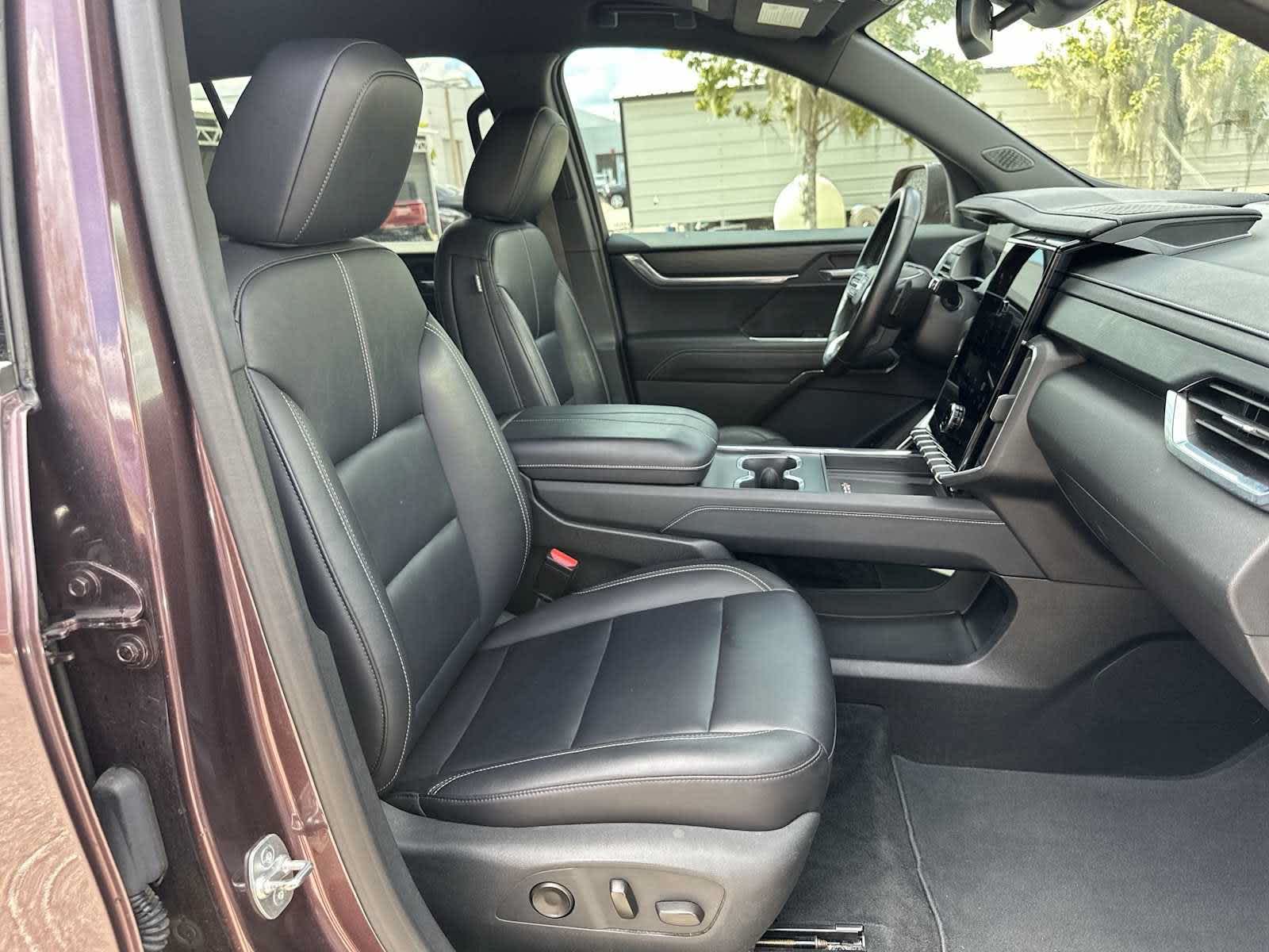 2024 GMC Acadia AWD Elevation