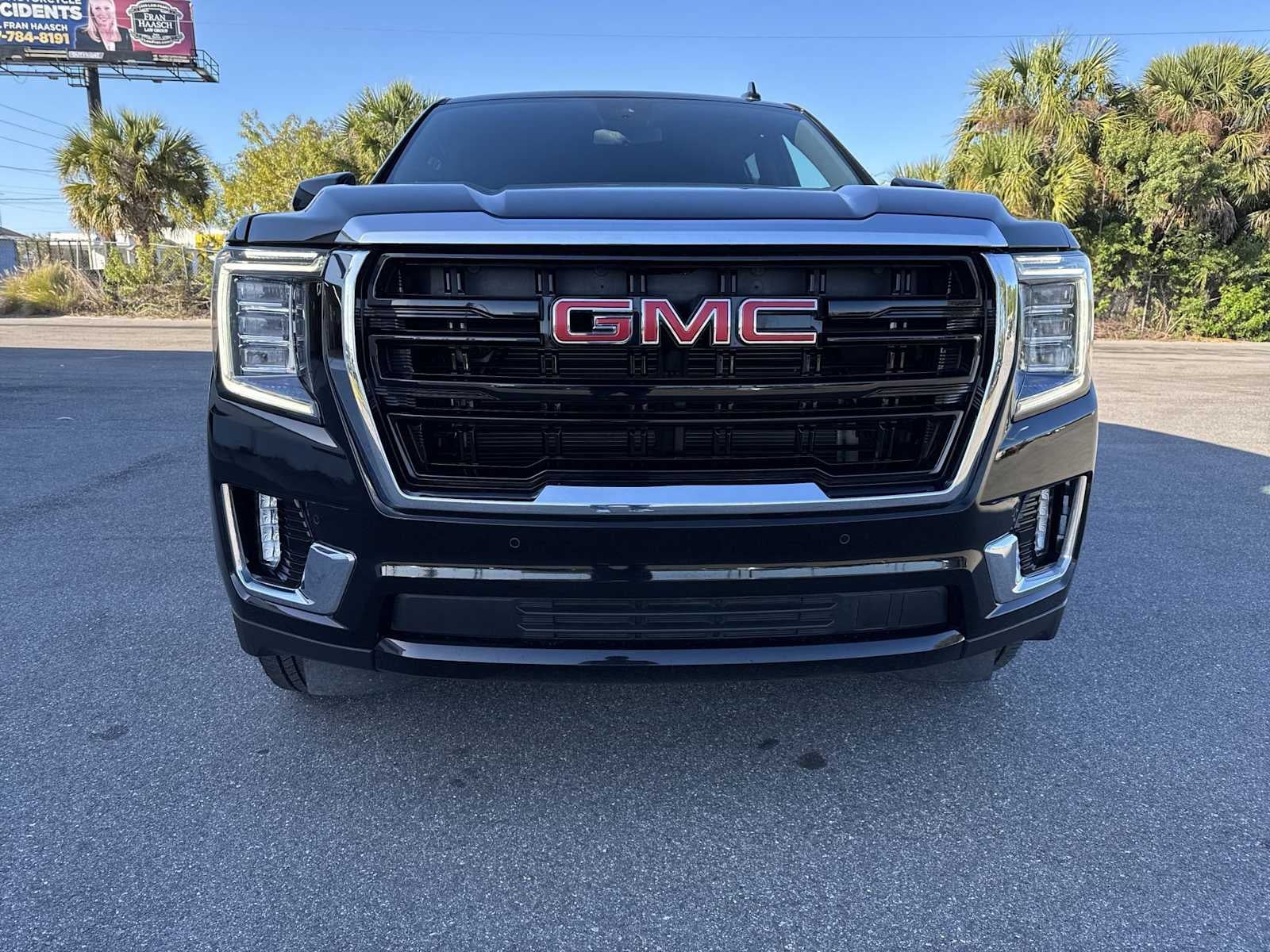 2024 GMC Yukon SLE