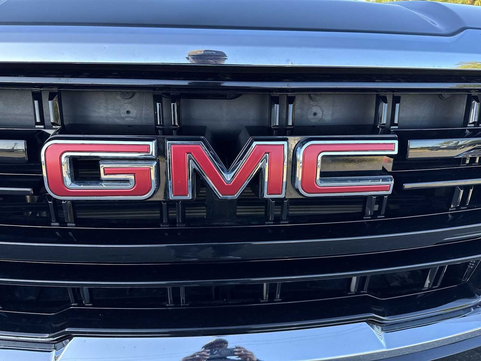 2024 GMC Yukon SLE