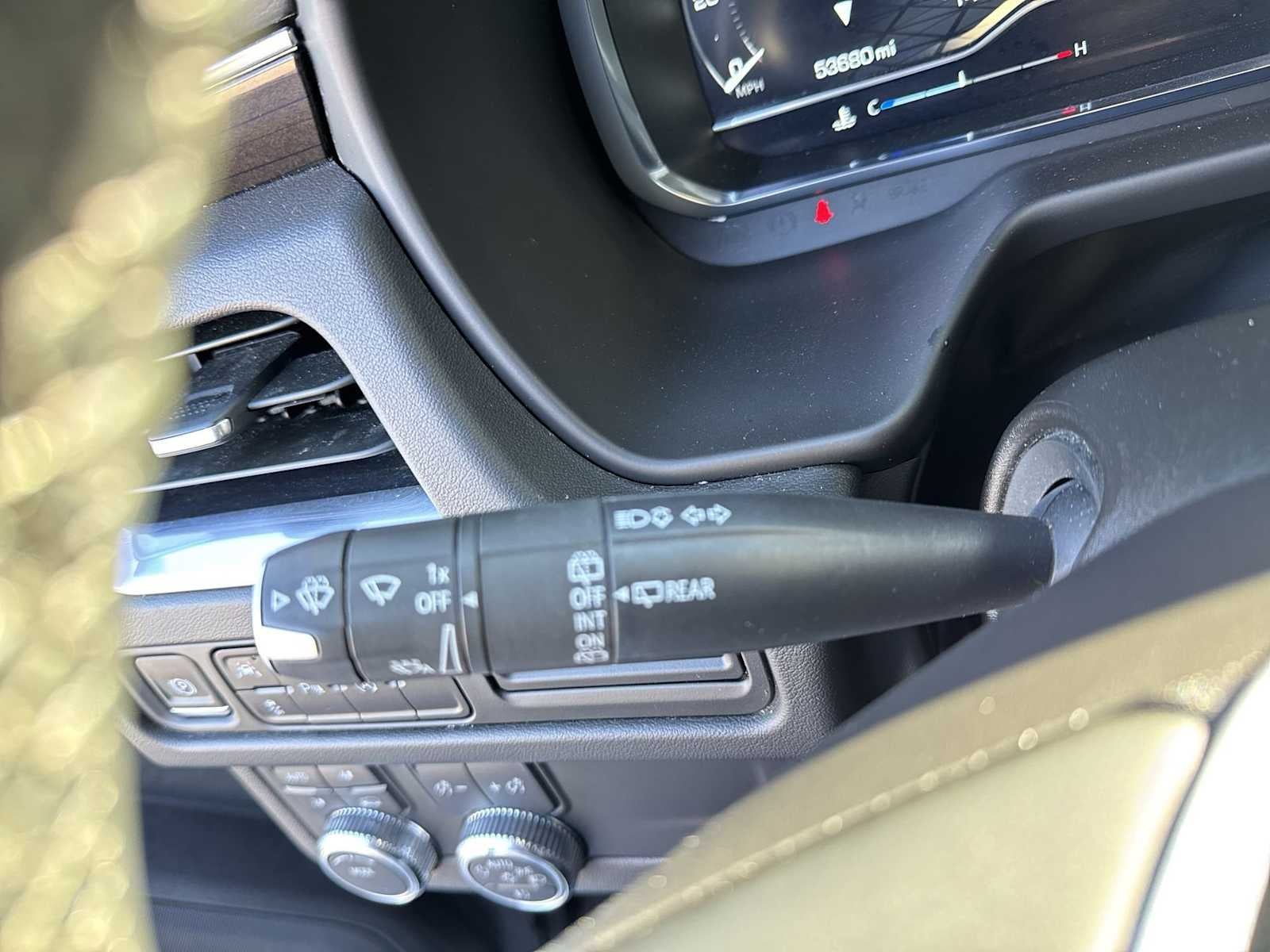 2024 GMC Yukon SLE