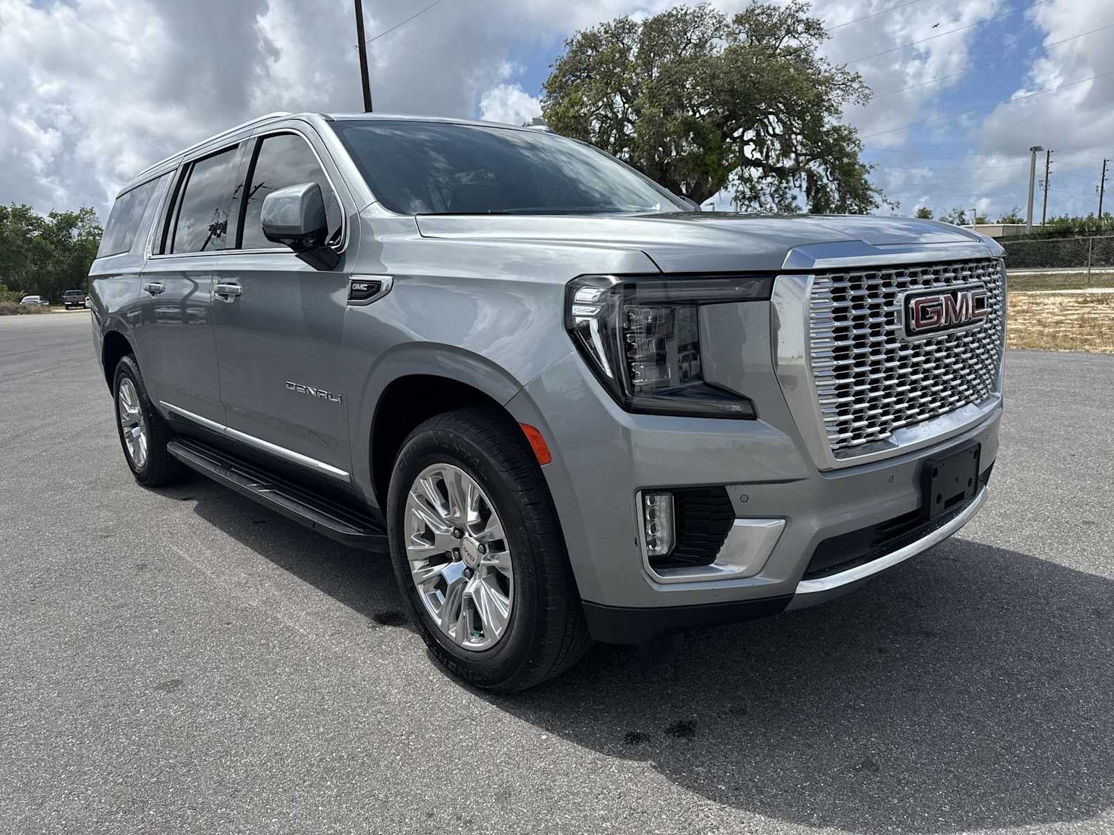2024 GMC Yukon XL Denali Denali