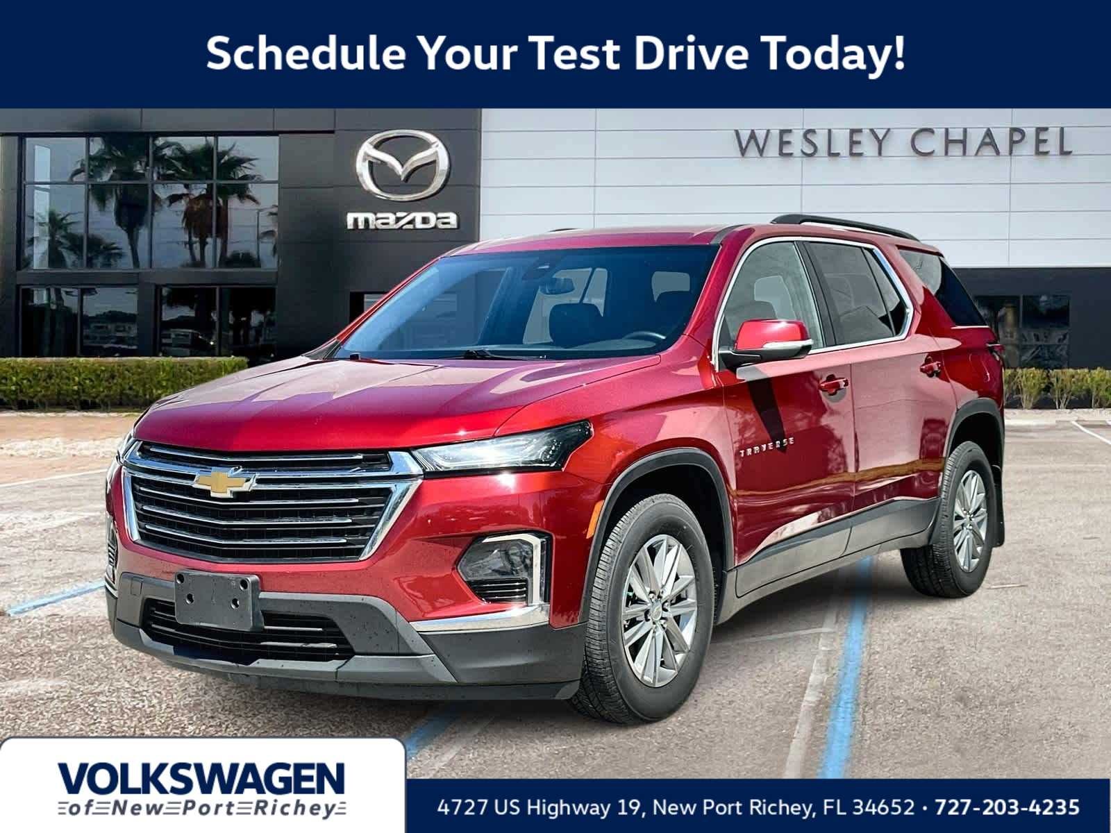 2023 Chevrolet Traverse LT Leather