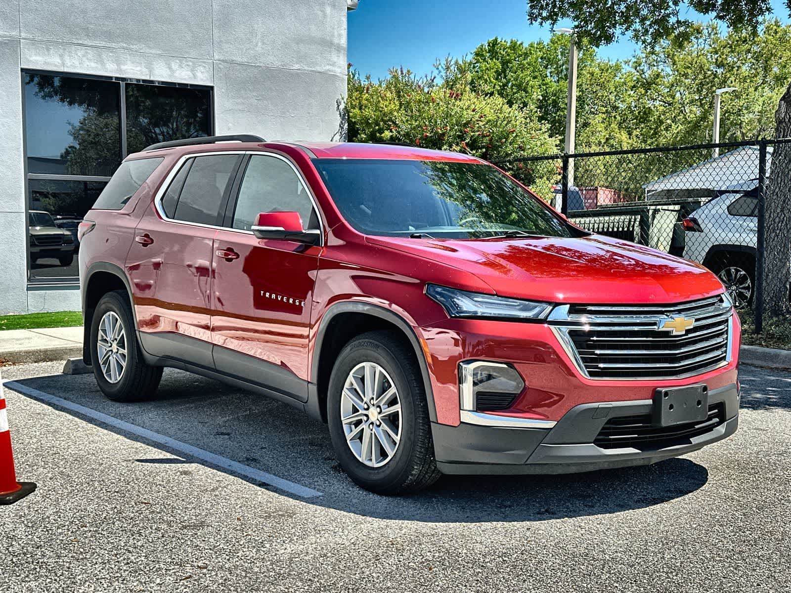 2023 Chevrolet Traverse LT Leather