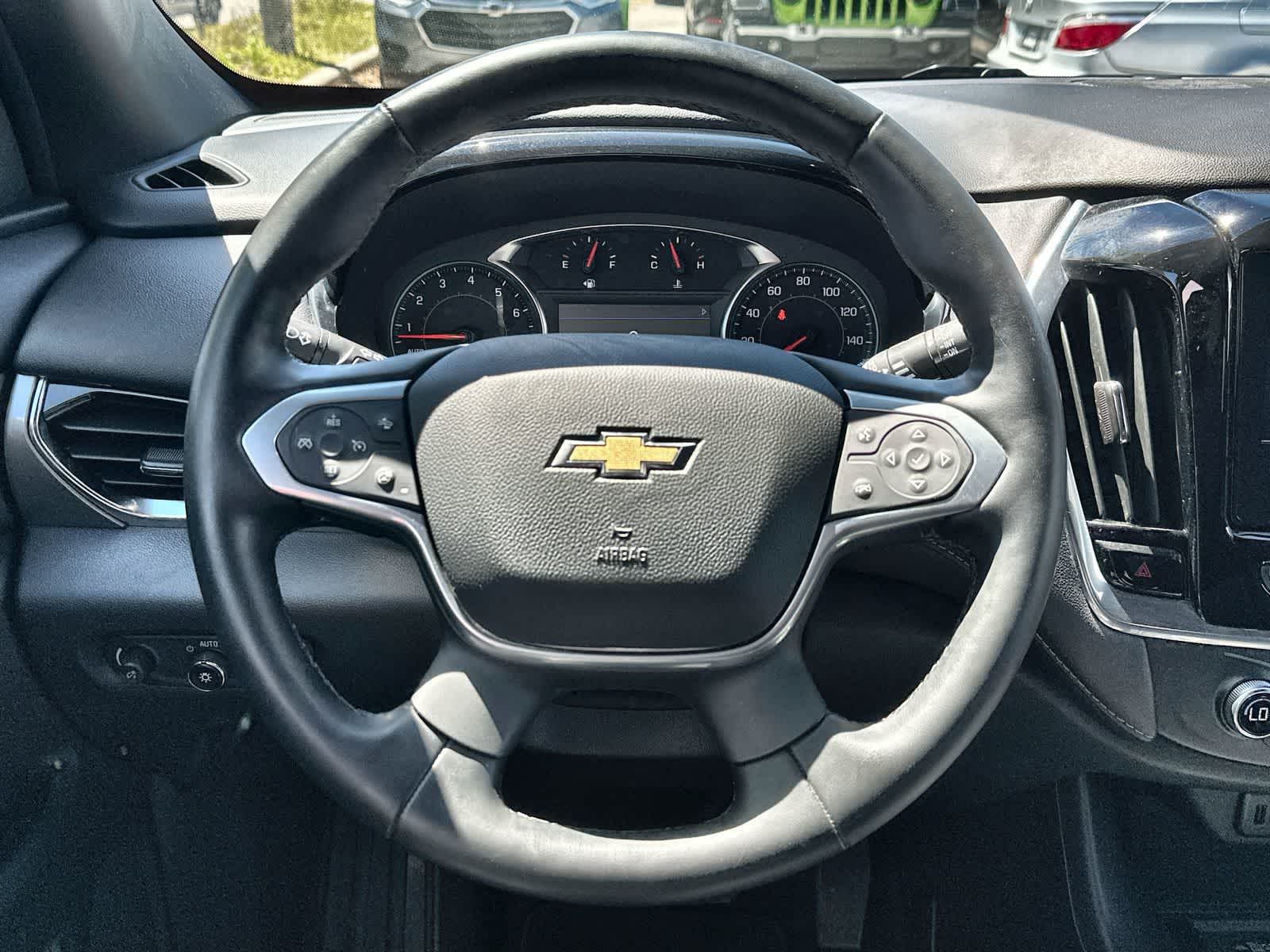 2023 Chevrolet Traverse LT Leather