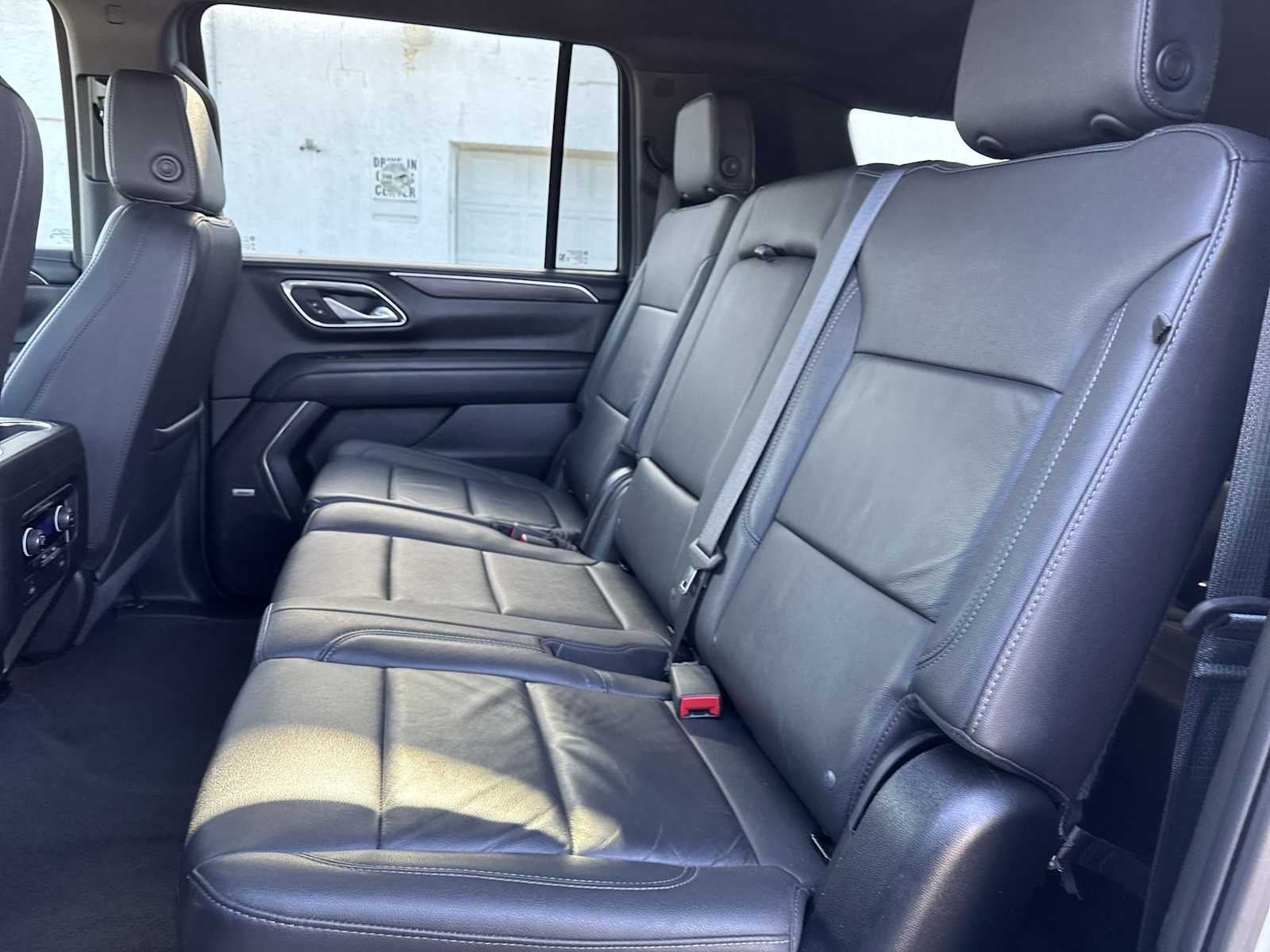 2024 Chevrolet Suburban LT