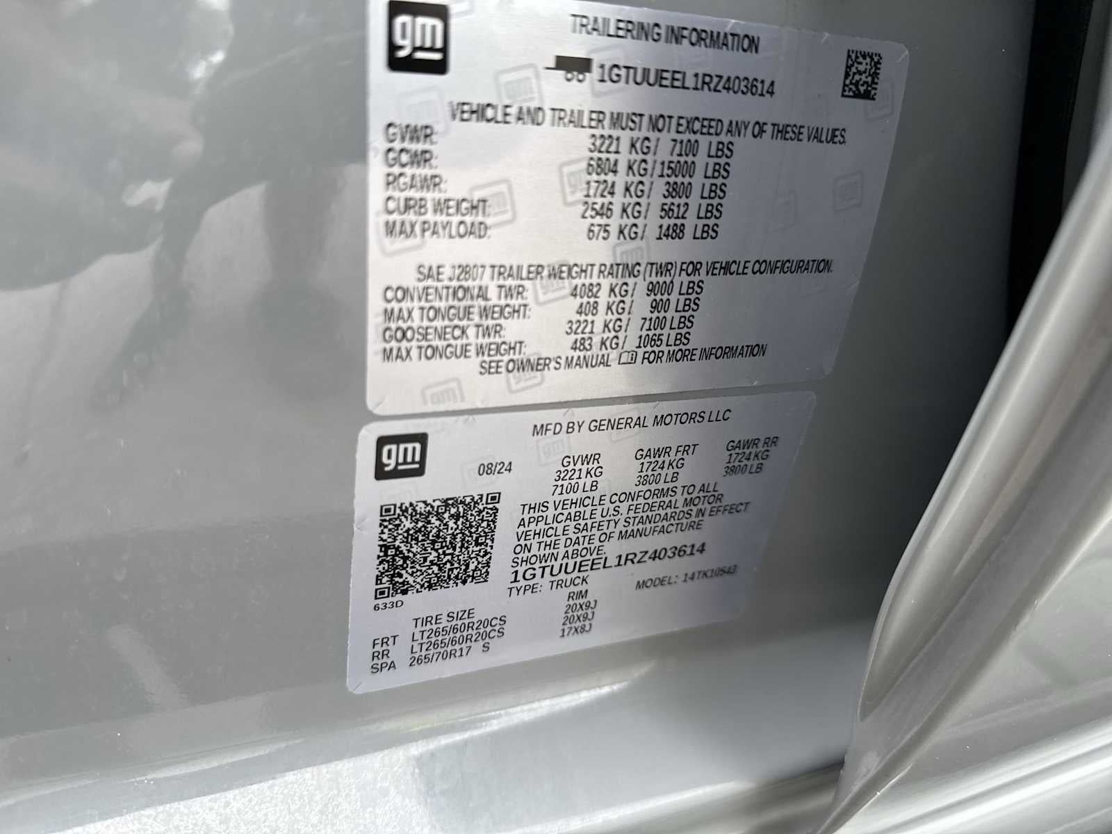 2024 GMC Sierra 1500 AT4