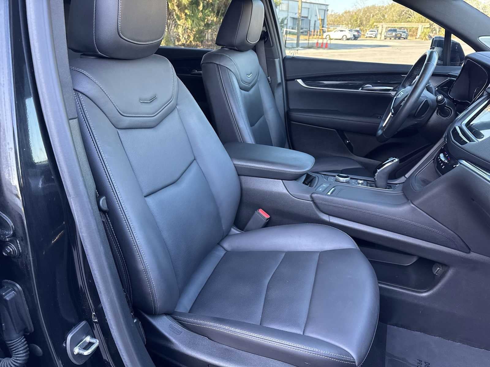 2023 Cadillac XT5 FWD Premium Luxury