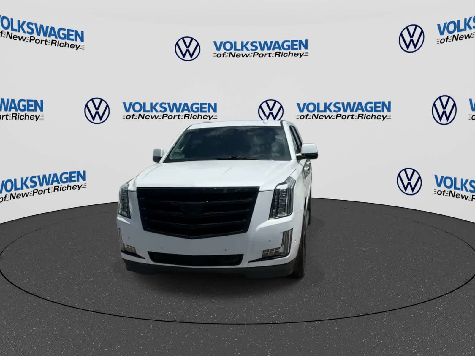 2018 Cadillac Escalade ESV Luxury