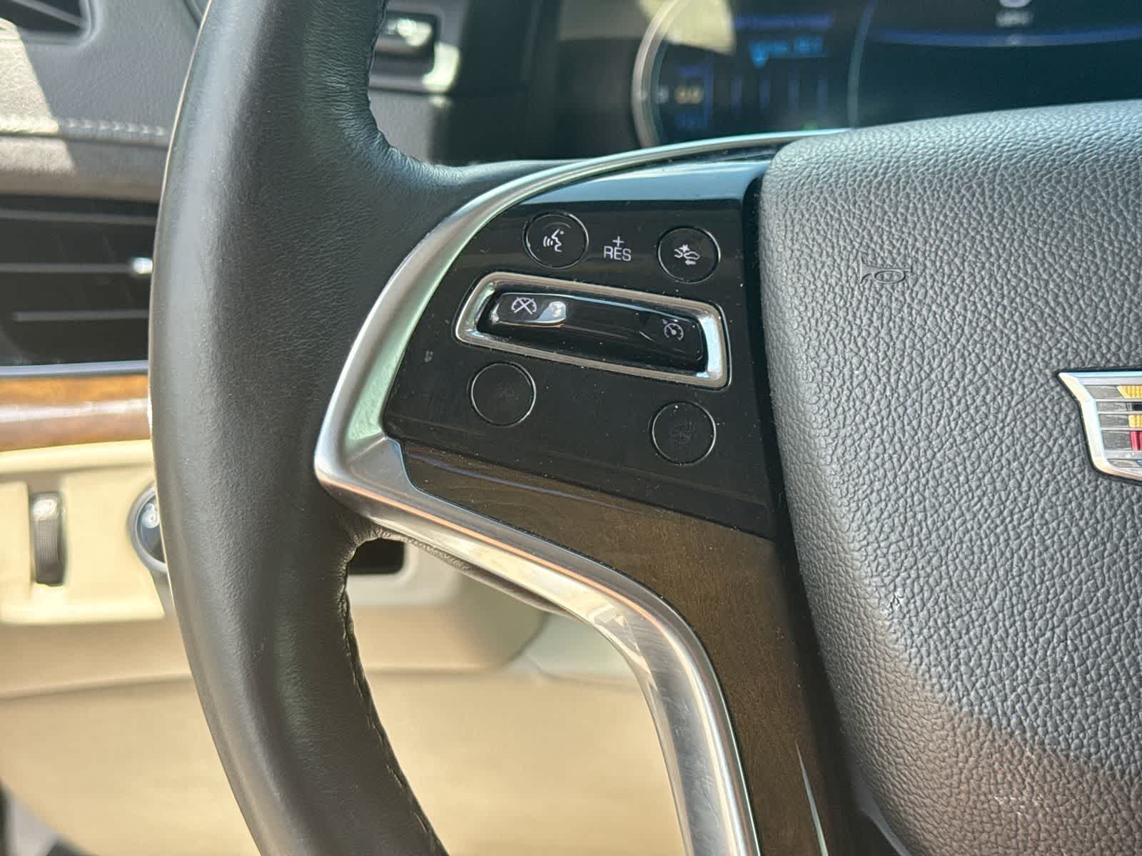 2018 Cadillac Escalade ESV Luxury