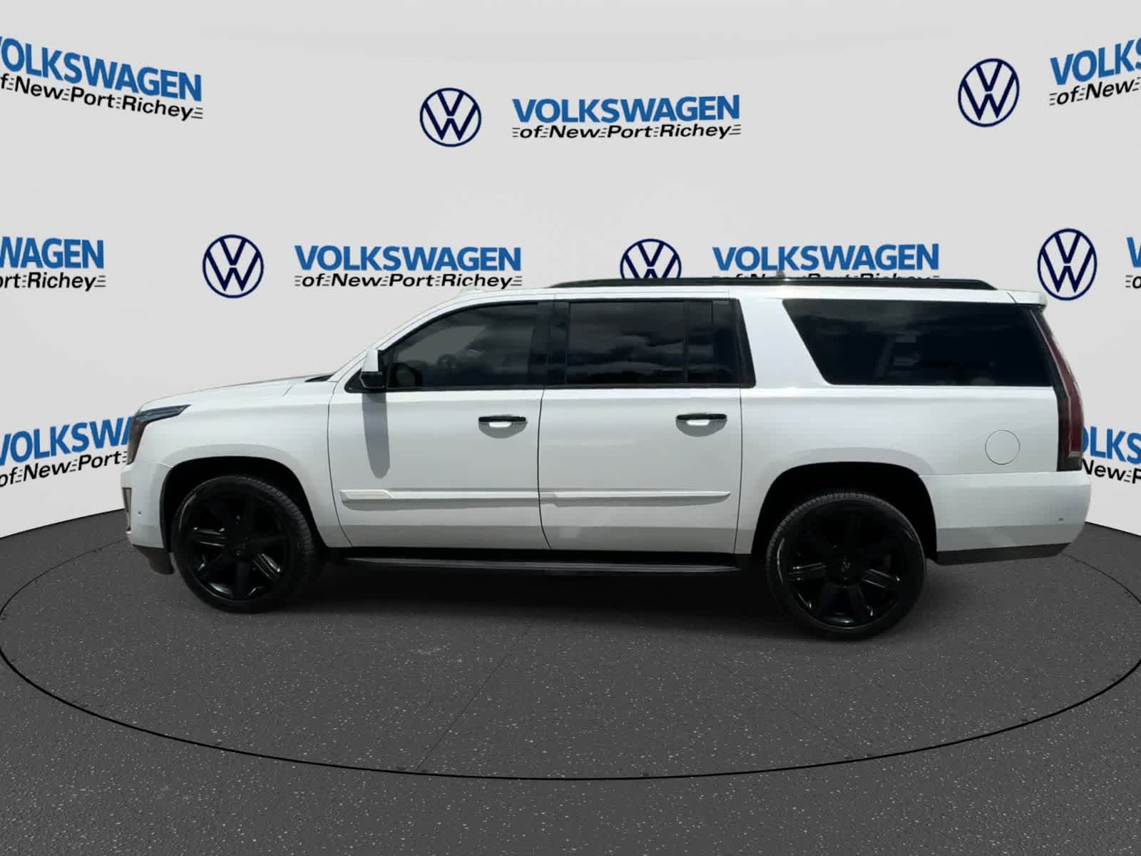 2018 Cadillac Escalade ESV Luxury