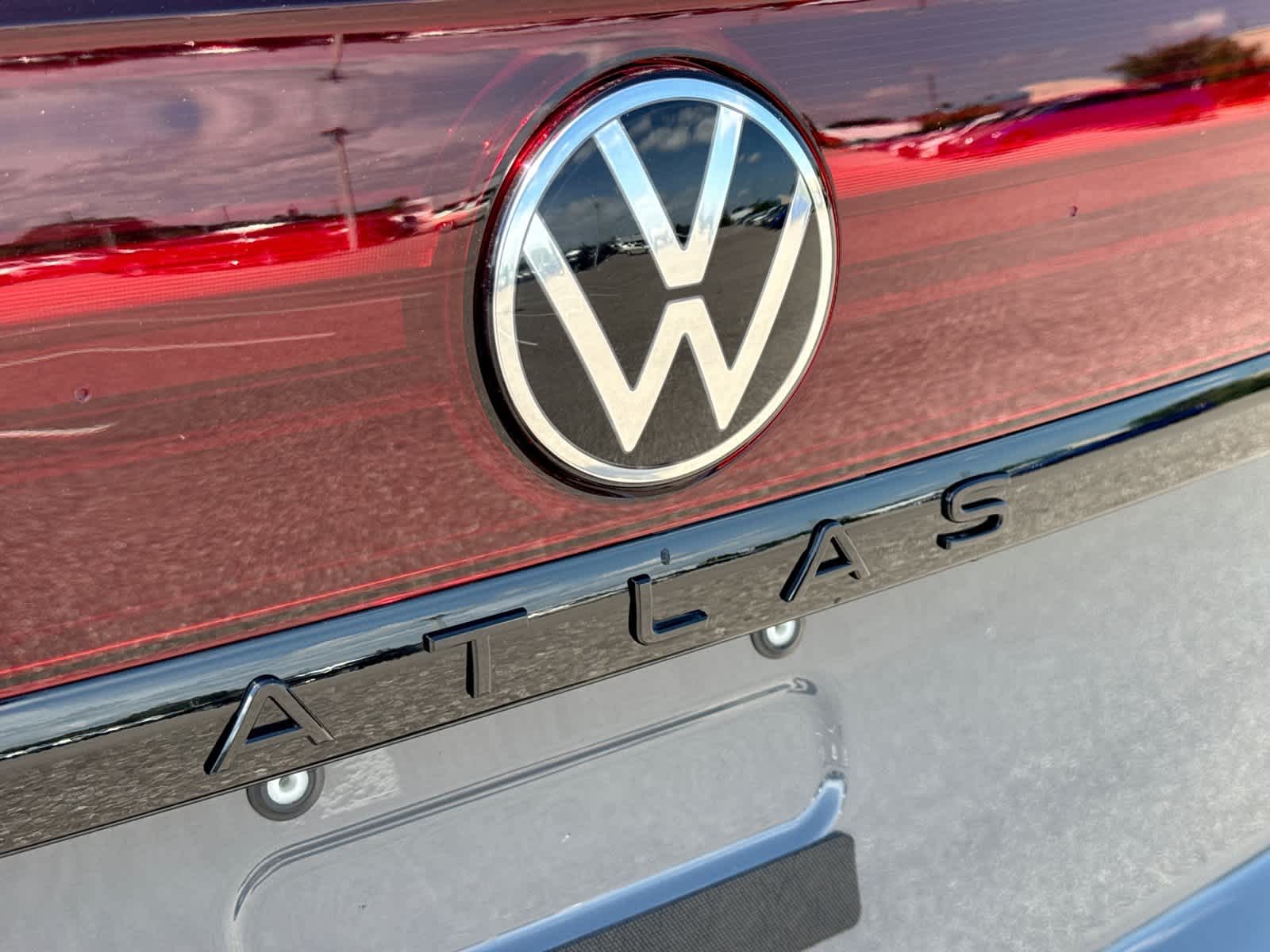 2026 Volkswagen Atlas Cross Sport 2.0T SEL R-Line Black