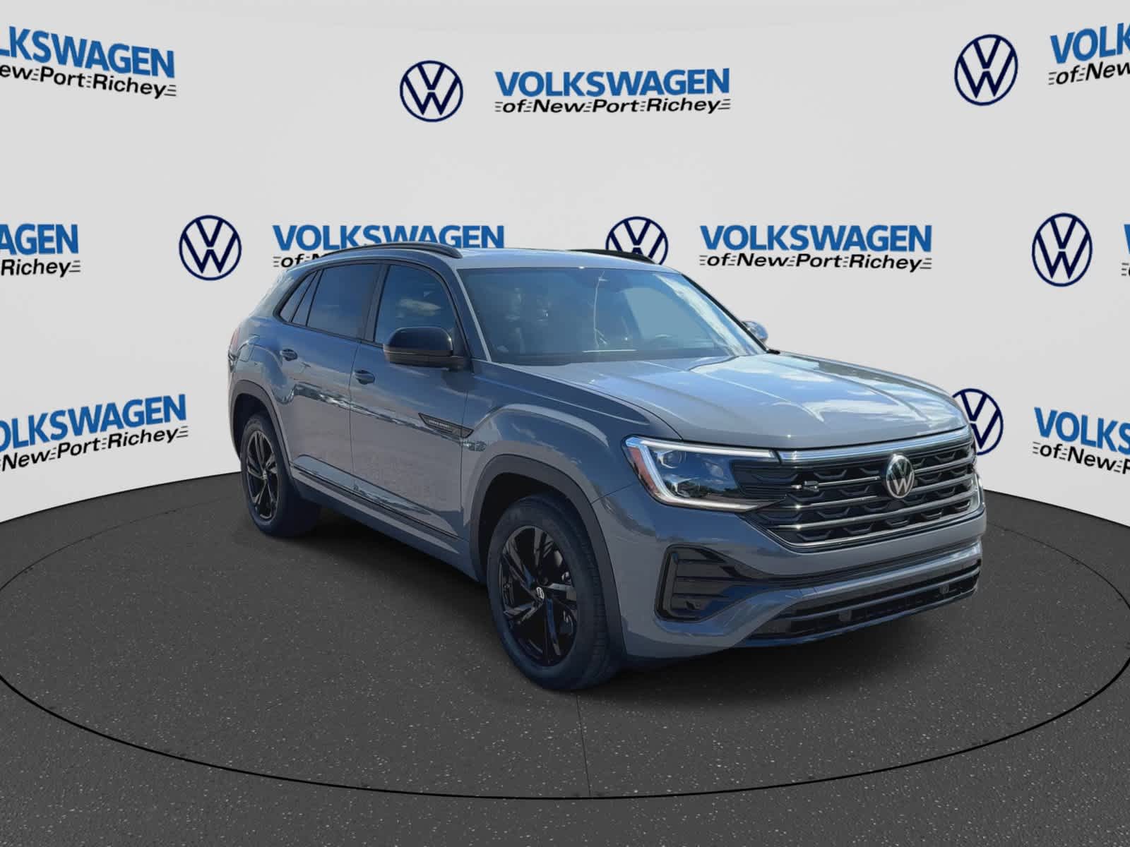2026 Volkswagen Atlas Cross Sport 2.0T SEL R-Line Black