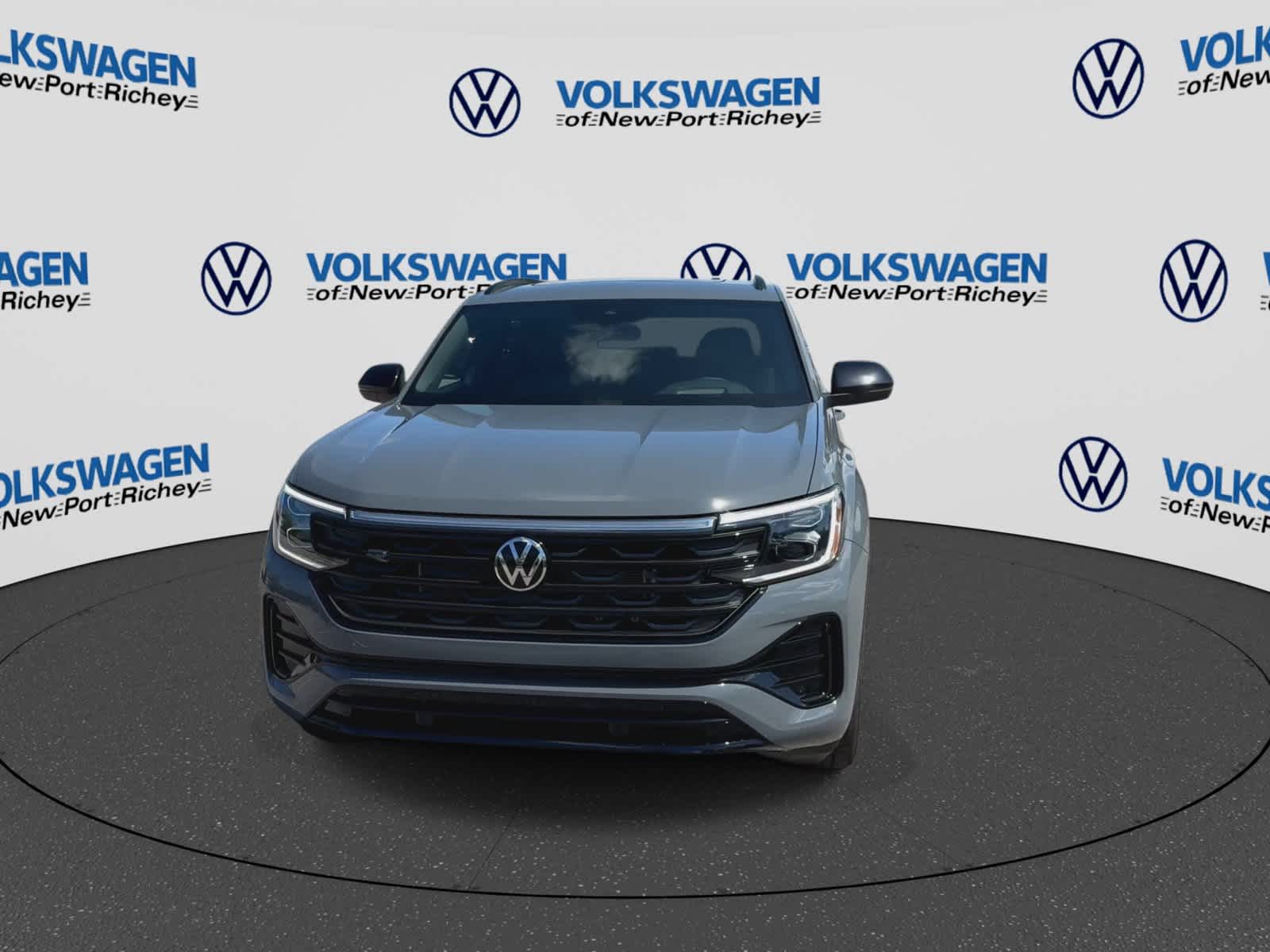 2026 Volkswagen Atlas Cross Sport 2.0T SEL R-Line Black