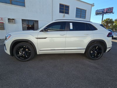 2026 Volkswagen Atlas Cross Sport 2.0T SEL R-Line Black
