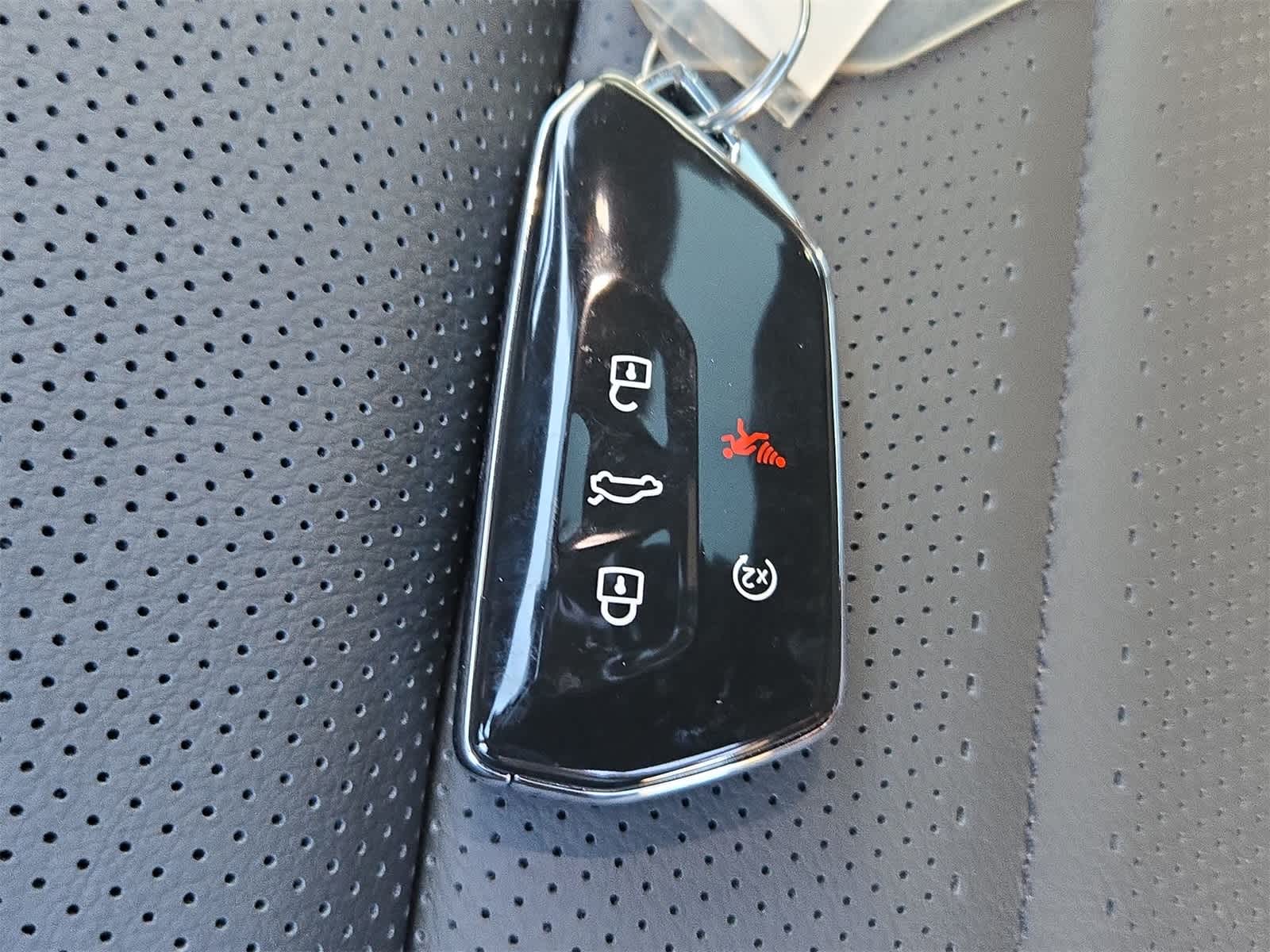 2026 Volkswagen Atlas Cross Sport 2.0T SEL R-Line Black