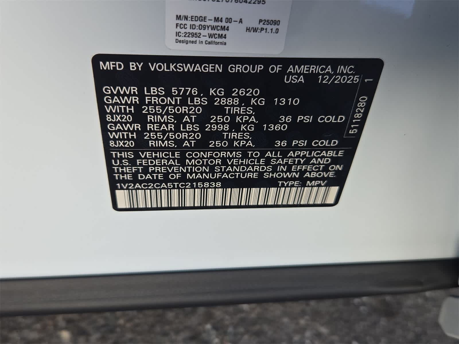 2026 Volkswagen Atlas Cross Sport 2.0T SEL R-Line Black