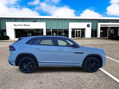2026 Volkswagen Atlas Cross Sport 2.0T SEL R-Line Black
