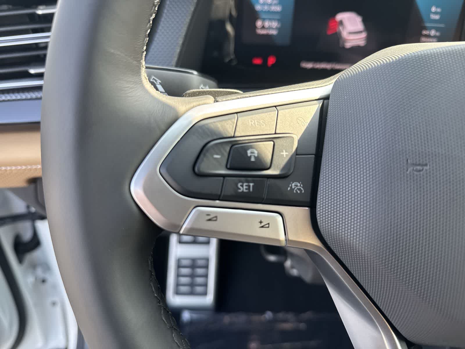 2026 Volkswagen Atlas Cross Sport 2.0T SEL R-Line Black